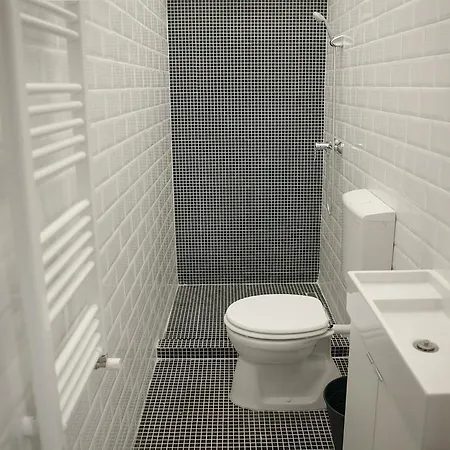 Apartment Quiet And 2 Bedrooms 2 Bathrooms In The Heart Of *