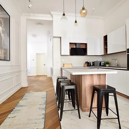 Luxury Apartment By Hi5 - Bazilika Suite Budapest