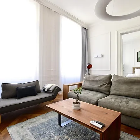 Luxury Apartment By Hi5 - Bazilika Suite Apartment *