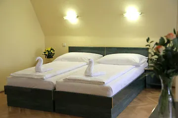 Hotel Bara Junior Budapest
