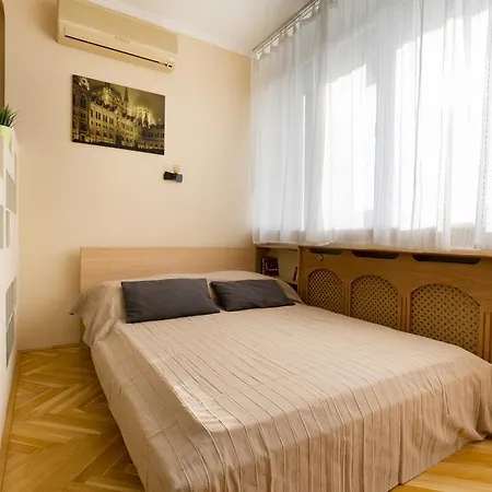 East Station - Baross 1 & 2 Apartamento Budapeste
