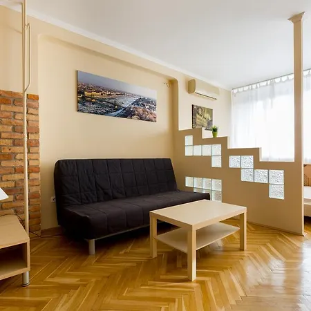 East Station - Baross 1 & 2 * Budapeste