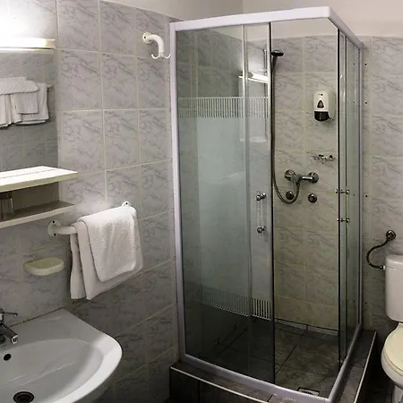 Kristal Otel Budapeşte