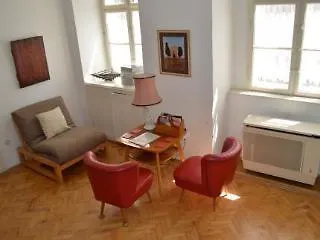 Six Otel 2*