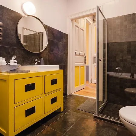 Cozy Loft At Opera * 부다페스트