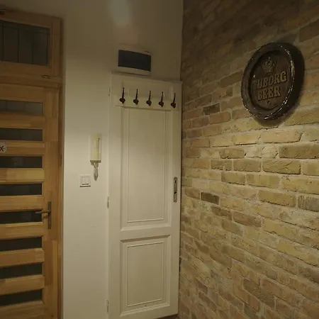 Quiet And 2 Bedrooms 2 Bathrooms In The Heart Of Apartment Budapest