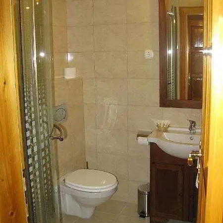 Otel Karin 3*