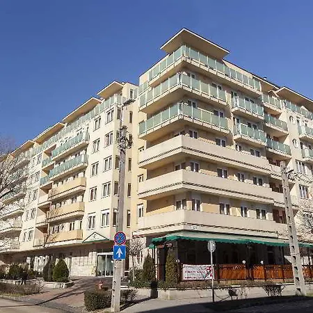 Aparthotel Premium 3*
