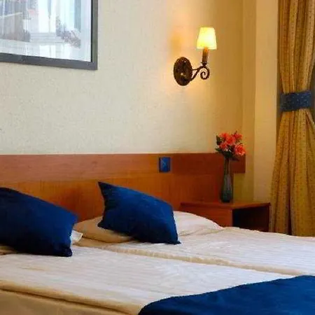 Hotel Mediterran 4*