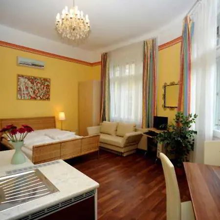 Club & Apartment Budapest