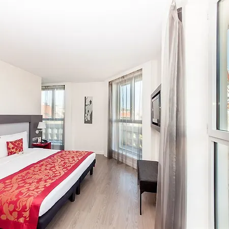 Eurostars Palazzo Zichy מלון