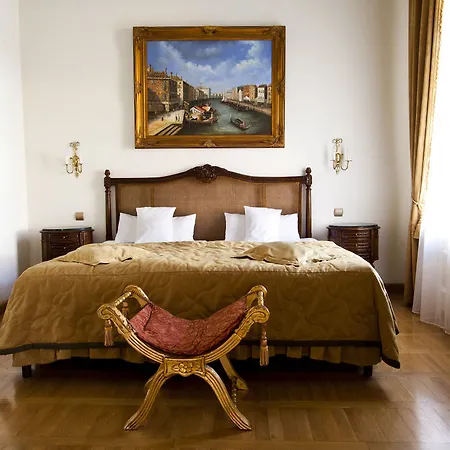 St. George Hotel