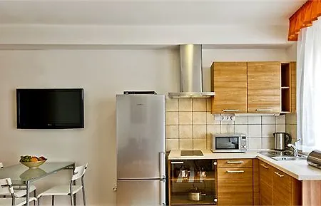 Corvin Lux Apartmanhotel 4*