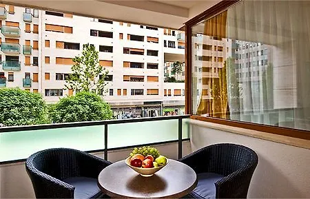 Aparthotel Corvin Lux