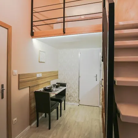 Aparthotel Vvp Theme 3*