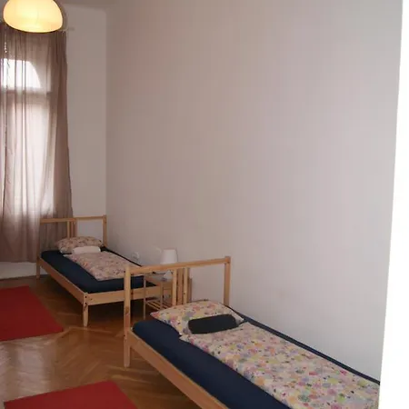 Hostel Happy *
