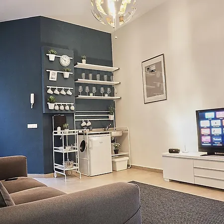 Onyx Apartment
