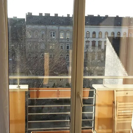 Apartment Aden Free Parking Budapest