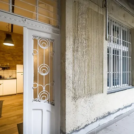 Bpr Whistle Arts Industrial Appartement