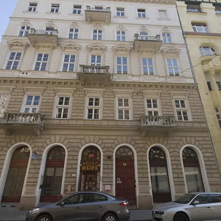 Akademia Apartment