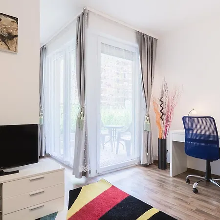 Apartmanhotel Corvin 3*