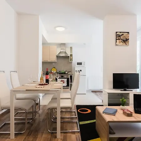 Corvin Apartmanhotel