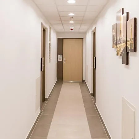 Apartmanhotel Corvin