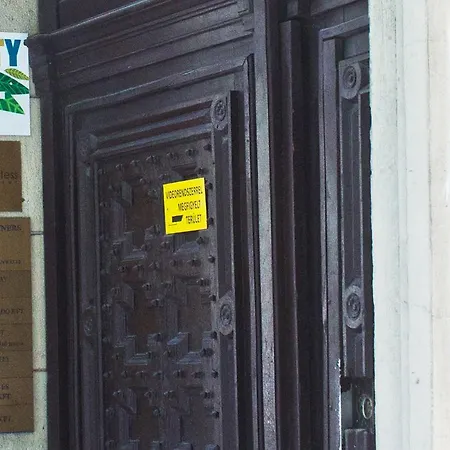 Hostal Activity Budapest