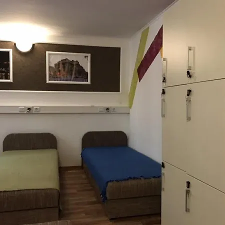 Hostal Opera
