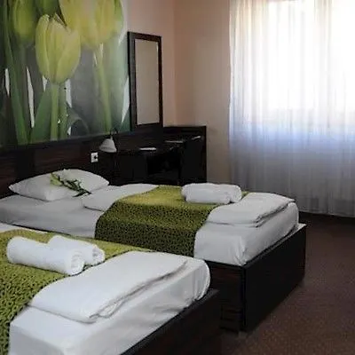 Green Hotel Budapest Szálloda