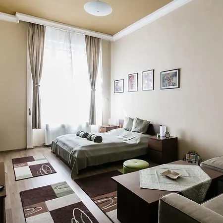 Wesselenyi 18