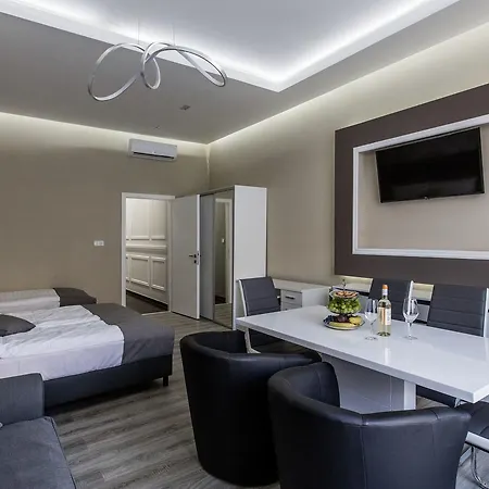 A Golden Star Modern Luxury And * Βουδαπέστη