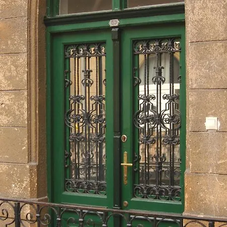 Thokoly Apartment Budapest