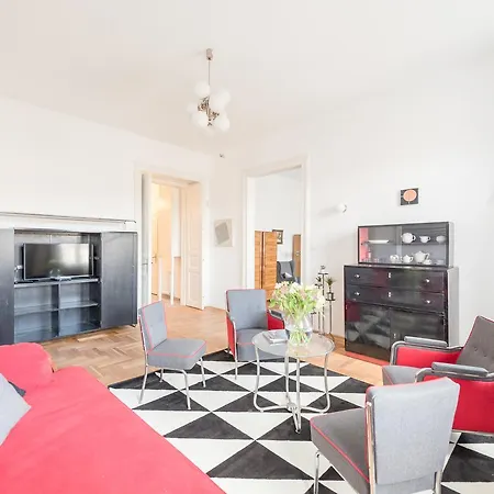 Modern Bauhaus Apartman