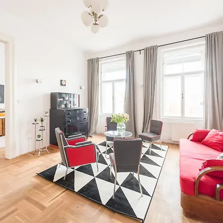 Modern Bauhaus Apartman *