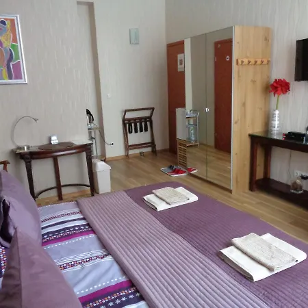 Guestrooms 3*