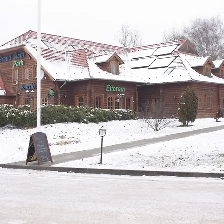 Grand Slam Park 3* Budapešť