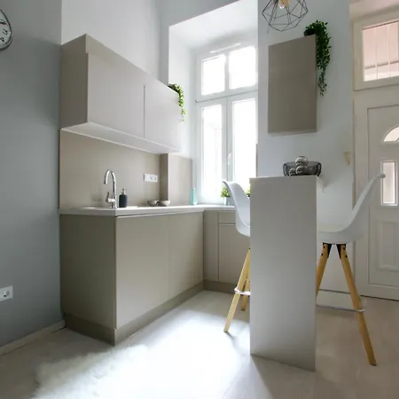 Apartment Standard By Hi5 - Terez 6