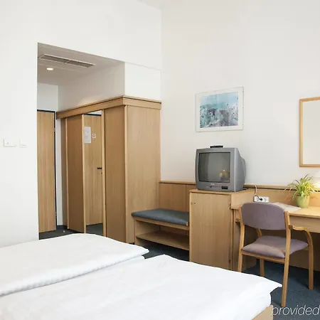 Hotel City Ring 3*