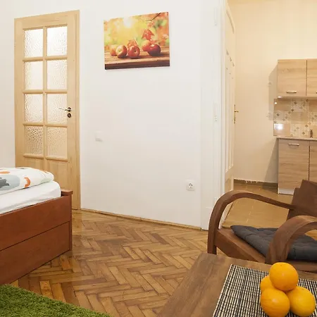 דירה Ariel Close To St. Stephen Basilica *