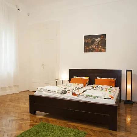 דירה Ariel Close To St. Stephen Basilica *