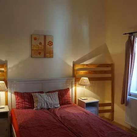 Jazzy Vibes Parliament And Ensuites Pensionat 3*