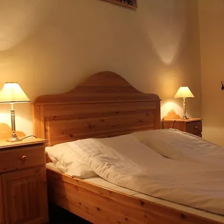 Old Monarchia 3* Budapest