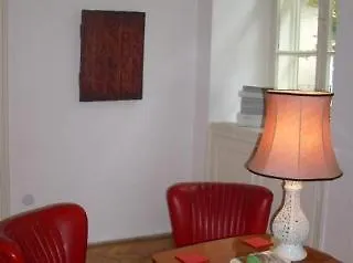 Hotel Six