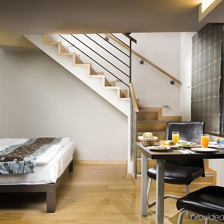 Opera Garden & Hotel 4*