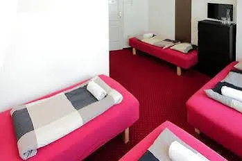 玛维里克旅馆及套房