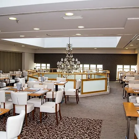 East 4* Budapeste