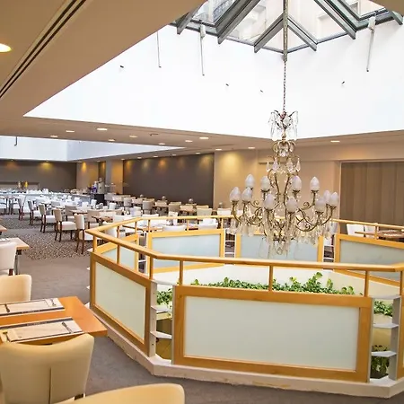 East Hotel 4*