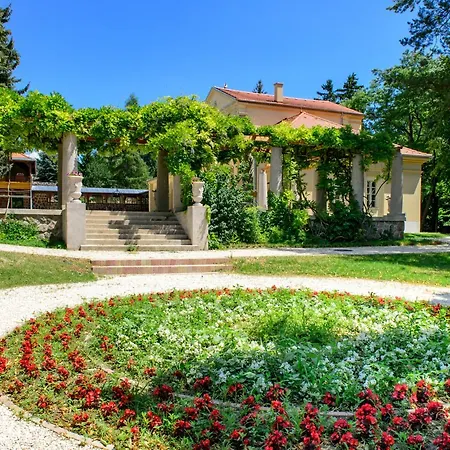 Klebelsberg Kastely 4*