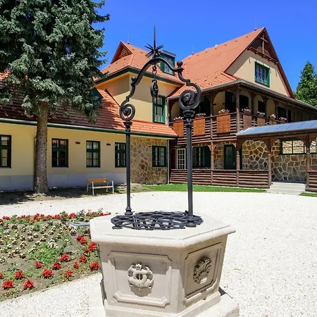 Klebelsberg Kastely Hotel